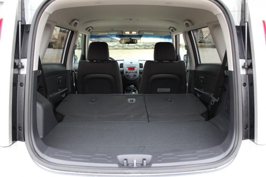 Kia Soul Base 1.6L Eco 2012 года  (фото 8 из 50)